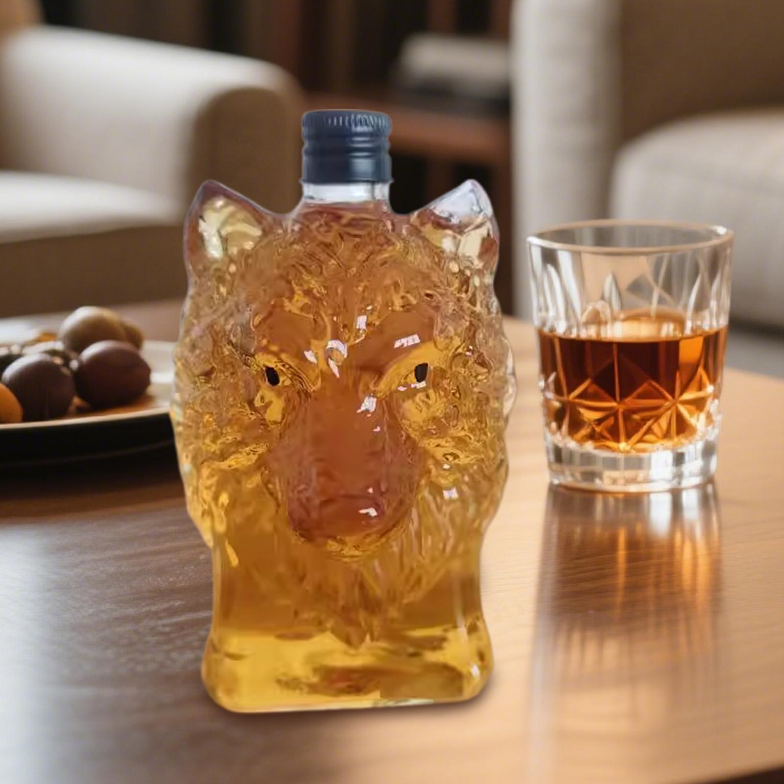Whiskey Bottle Wolf Shape Wine - đánh giá và giá Vintage Collectible Glass