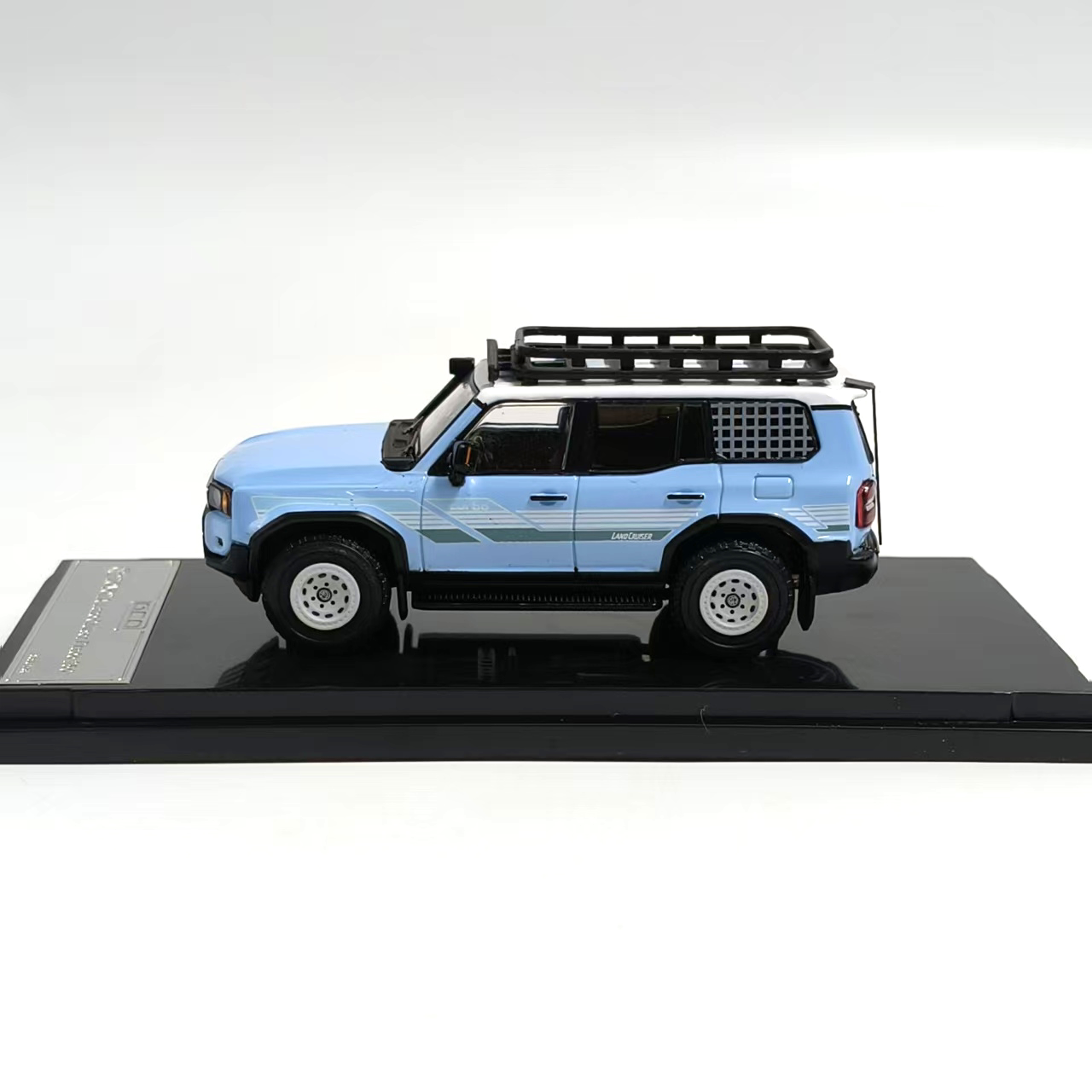Diecast DCM 1:64 Scale LC250 V - đánh giá và giá Vintage And Collectible